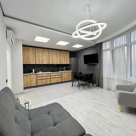 44-Pearl Minimalist Apartment * Odesa