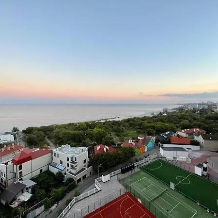 44-pearl Minimalist Apartamento Odessa